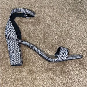 Plaid heels